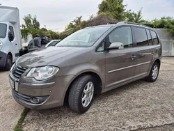 Braun Gebraucht 2008 VW Touran Van / Kleinbus | 3.150 € (Guter Preis)