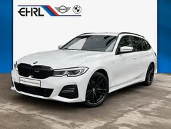 Weiß Gebraucht 2021 BMW 320e M Sport Kombi | 33.999 € (Fairer Preis)