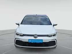 Pure white Gebraucht 2021 VW Golf VIII GTE Limousine | 25.380 € (Fairer Preis)
