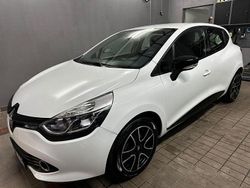 Weiß Gebraucht 2016 Renault Clio IV Intens Kleinwagen | 8.800 € (Fairer Preis)