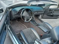 Silber Gebraucht 2002 Mercedes CLK230 Avantgarde Cabrio | 8.950 €