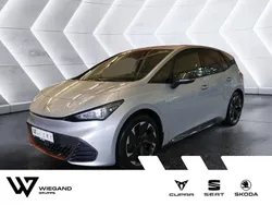 Silber Gebraucht 2023 Cupra Born Kleinwagen | 31.396 € (Etwas zu teuer)
