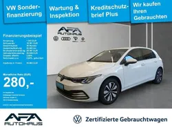 Pure white Gebraucht 2024 VW Golf VIII Move Limousine | 26.850 € (Guter Preis)