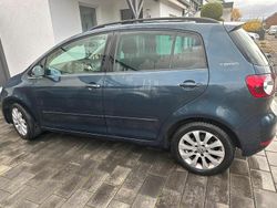 Blau Gebraucht 2011 VW Golf Plus Cross Van / Kleinbus | 4.900 € (Fairer Preis)