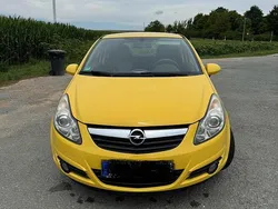 Gelb Gebraucht 2008 Opel Corsa Kleinwagen | 2.200 € (Guter Preis)