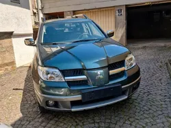 Grün Gebraucht 2007 Mitsubishi Outlander SUV | 1.900 € (Fairer Preis)