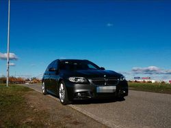 Grau Gebraucht 2016 BMW 520 M Sport Kombi | 21.850 € (Teuer)