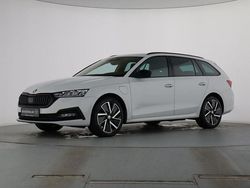 Moonweiss metallic Gebraucht 2021 Skoda Octavia Sport Kombi | 24.490 € (Etwas zu teuer)