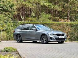 Grau Gebraucht 2022 BMW 330e Shadowline Kombi | 32.790 € (Fairer Preis)
