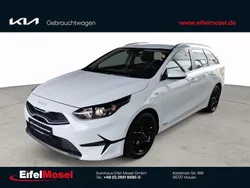 Weiß Gebraucht 2024 Kia Ceed Sportswagon Vision Kombi | 23.500 € (Superpreis)