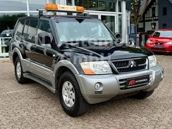 Schwarz Gebraucht 2003 Mitsubishi Pajero Elegance SUV | 5.900 € (Superpreis)