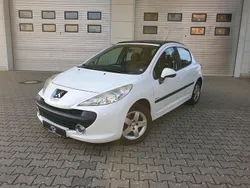 Weiß Gebraucht 2008 Peugeot 207 Kleinwagen | 1.500 € (Fairer Preis)