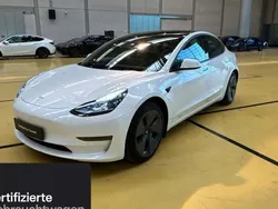 Weiß Gebraucht 2021 Tesla Model 3 Long Range Limousine | 29.400 € (Teuer)