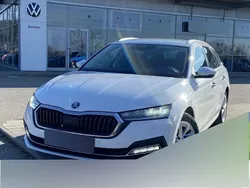 Weiss Gebraucht 2022 Skoda Octavia Style Kombi | 28.249 € (Guter Preis)