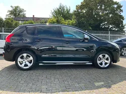 Schwarz Gebraucht 2011 Peugeot 3008 Platinum Van / Kleinbus | 5.750 € (Fairer Preis)