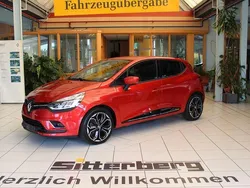 Rot Gebraucht 2017 Renault Clio IV Intens Limousine | 12.800 € (Teuer)