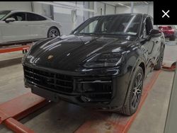 Schwarz Gebraucht 2024 Porsche Cayenne Sport SUV | 97.790 € (Guter Preis)