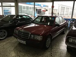 Rot Gebraucht 1990 Mercedes 190 Limousine | 24.750 €