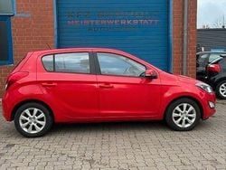 Rot Gebraucht 2013 Hyundai i20 Edition Kleinwagen | 6.200 € (Fairer Preis)