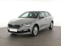 Grau Gebraucht 2024 Skoda Scala Style Kleinwagen | 18.940 € (Guter Preis)