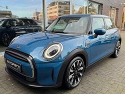 Blau Gebraucht 2022 Mini ONE Classic Kleinwagen | 16.900 € (Fairer Preis)
