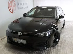 Schwarz Gebraucht 2024 VW Passat Style Kombi | 45.990 € (Guter Preis)