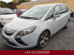 Grau Gebraucht 2015 Opel Zafira Tourer Van / Kleinbus | 4.950 € (Superpreis)