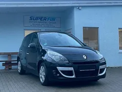 Schwarz Gebraucht 2009 Renault Scénic III Dynamique Van / Kleinbus | 2.749 € (Fairer Preis)