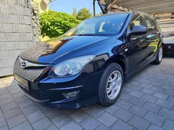 Schwarz Gebraucht 2011 Hyundai i30 Comfort Limousine | 3.990 € (Fairer Preis)