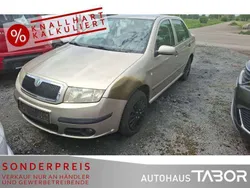 Beige Gebraucht 2005 Skoda Fabia Ambiente Limousine | 385 € (Guter Preis)