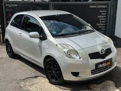 Silber Gebraucht 2006 Toyota Yaris Sol Kleinwagen | 3.499 € (Teuer)
