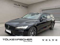 Schwarz Gebraucht 2025 Volvo V60 Plus Kombi | 45.890 € (Guter Preis)