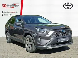Grau Gebraucht 2019 Toyota RAV4 Hybrid Club SUV | 29.920 € (Etwas zu teuer)