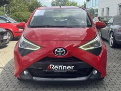 Rot Gebraucht 2021 Toyota Aygo X-play Kleinwagen | 9.890 € (Fairer Preis)