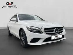 Weiß Gebraucht 2020 Mercedes C220 Avantgarde Kombi | 19.499 € (Guter Preis)