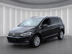 Schwarz Gebraucht 2024 VW Touran Highline Van / Kleinbus | 39.849 € (Etwas zu teuer)