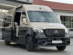 Schwarz Neu 2025 Mercedes Sprinter Van | 199.990 €