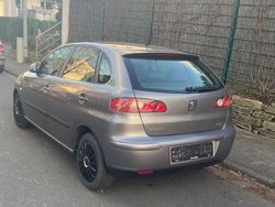 Grau Gebraucht 2005 Seat Ibiza Reference Limousine | 2.350 € (Fairer Preis)