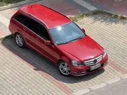 Rot Gebraucht 2013 Mercedes C250 Avantgarde Kombi | 12.422 € (Etwas zu teuer)