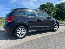 Schwarz Gebraucht 2015 VW Polo Comfortline Kleinwagen | 7.999 € (Guter Preis)