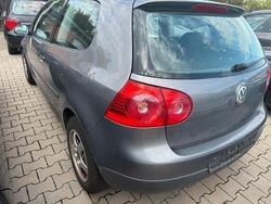 Grau Gebraucht 2005 VW Golf V Coupé | 500 € (Superpreis)