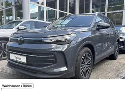 Grau Neu 2024 VW Tiguan Life SUV | 40.990 € (Guter Preis)