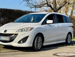 Weiß Gebraucht 2011 Mazda 5 Van / Kleinbus | 7.075 € (Fairer Preis)