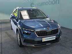 Blau Gebraucht 2020 Skoda Kamiq SUV | 20.399 € (Guter Preis)