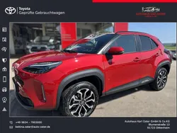 Karminarot metallic Gebraucht 2025 Toyota Yaris Cross SUV | 30.790 € (Fairer Preis)