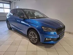 Blau Gebraucht 2024 Skoda Fabia Monte Carlo Kombi | 19.490 € (Guter Preis)
