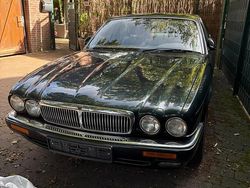 Grün Gebraucht 1996 Jaguar X300 Limousine | 7.777 €
