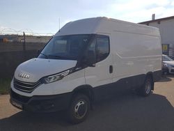 Weiß Gebraucht 2022 Iveco Daily | 30.600 € (Guter Preis)