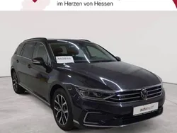 Grau Gebraucht 2021 VW Passat GTE Limousine | 20.589 € (Guter Preis)