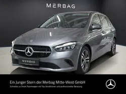 Lack mountaingrau Gebraucht 2024 Mercedes B180 Progressive Van / Kleinbus | 32.890 € (Fairer Preis)